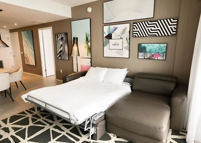 2-Bedroom Diamond In The Sky With Free Parking